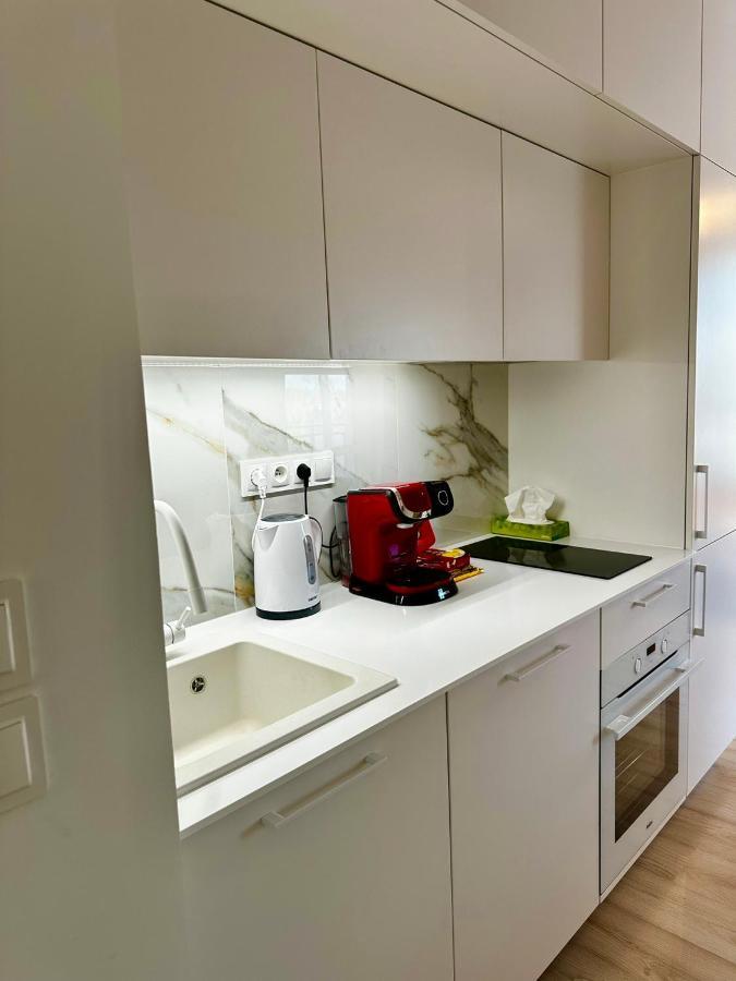 Modern Space Butas